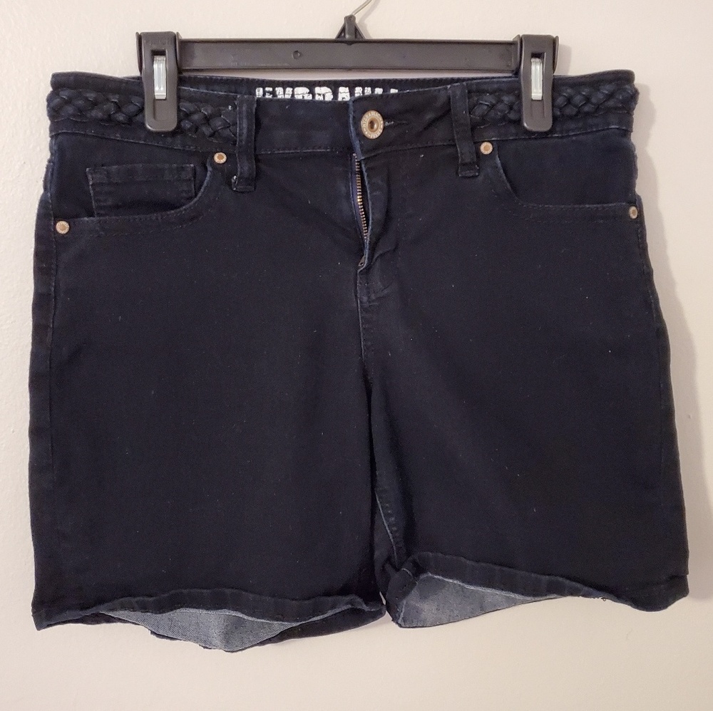 Hydraulic shorts